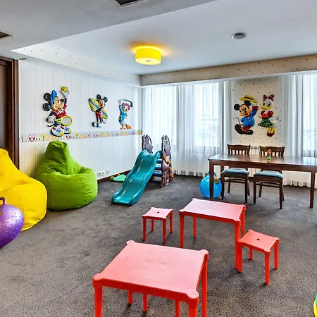 Regnum & Отель Банско