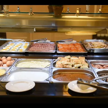 Отель Regnum & 5*