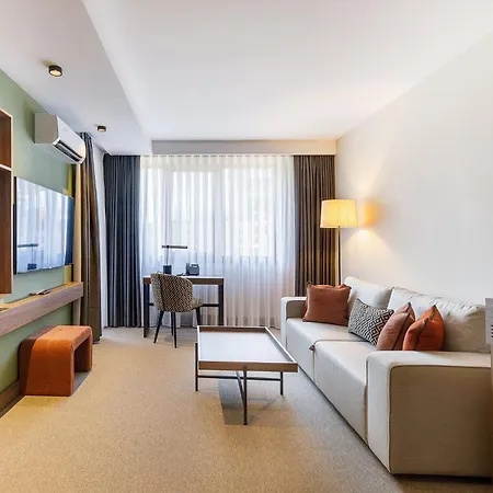 ホテル Regnum & バンスコ